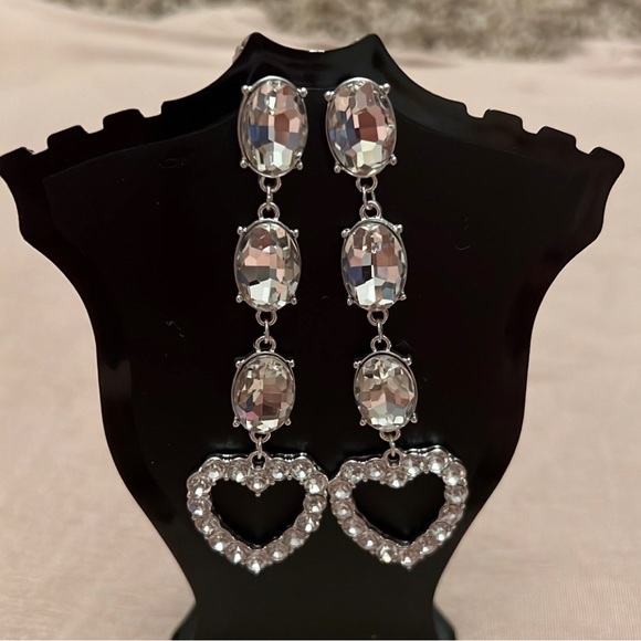 Silver Rhinestone Rhinestone Dangle Earrings - Picture 6 of 7